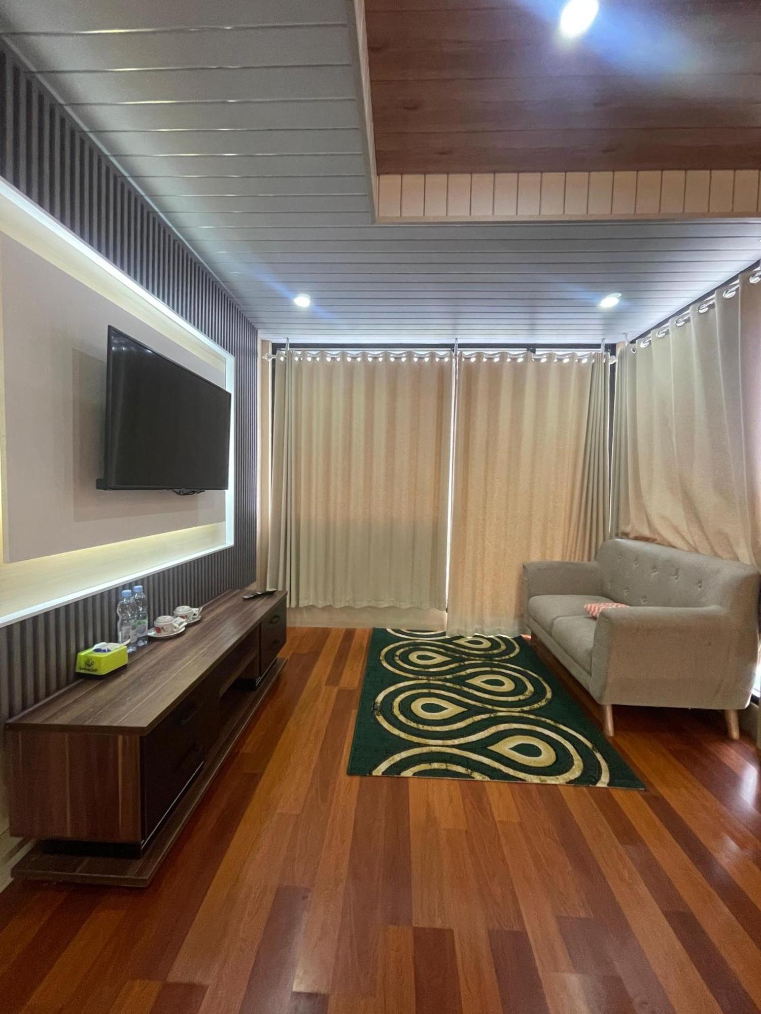 Pojok Kahyangan Homestay And Cabin Kejajar ภายนอก รูปภาพ